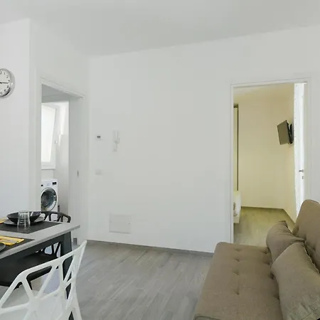 Apartment Sunflower Baveno