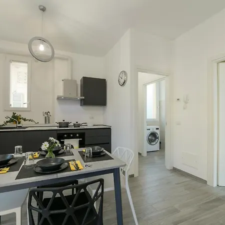 Sunflower Apartment