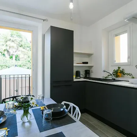 Apartment Sunflower Baveno